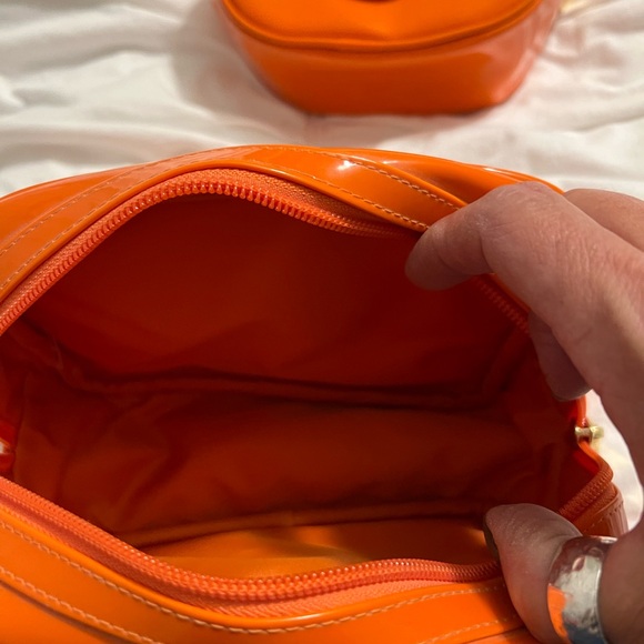 Tory Burch cosmetic cases - Picture 5 of 6